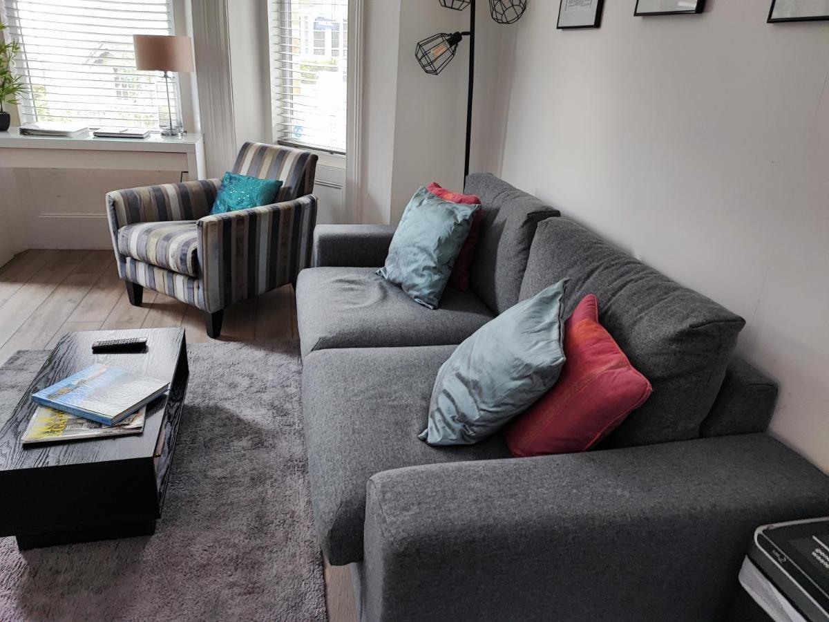 Stylish Apartment In Victorian Conversion Free Parking & Private Patio Close To Beach Town Centre & Bic Bournemouth Eksteriør bilde